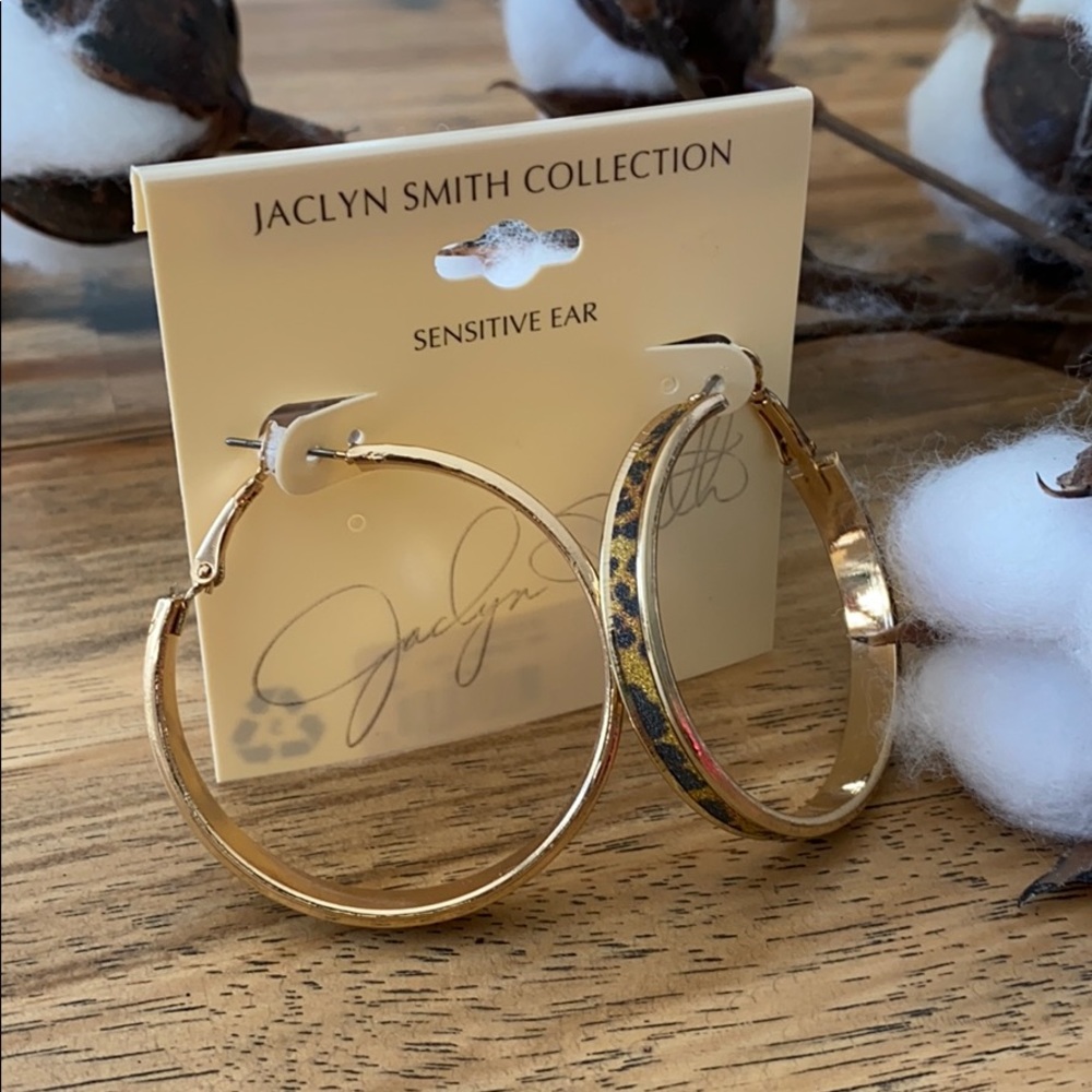 Leopard/Gold hoop earrings Jaclyn Smith Collection - Picture 1 of 3
